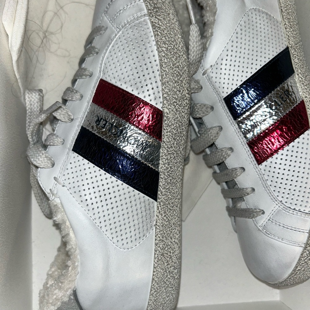 MONCLER ryegrass  leather Distressed Logo White Sneakers